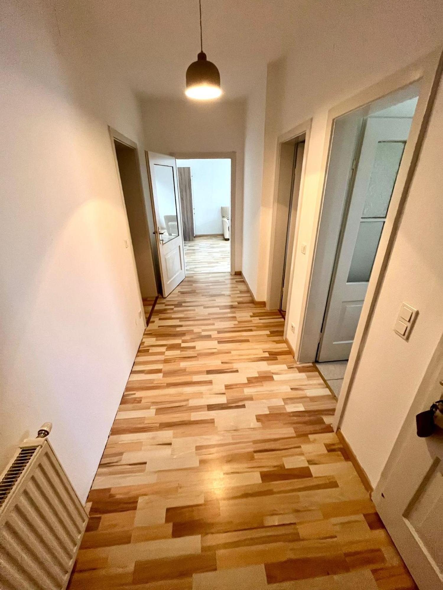 לאובן Monteurwohnung Leoben, Zentral מראה חיצוני תמונה