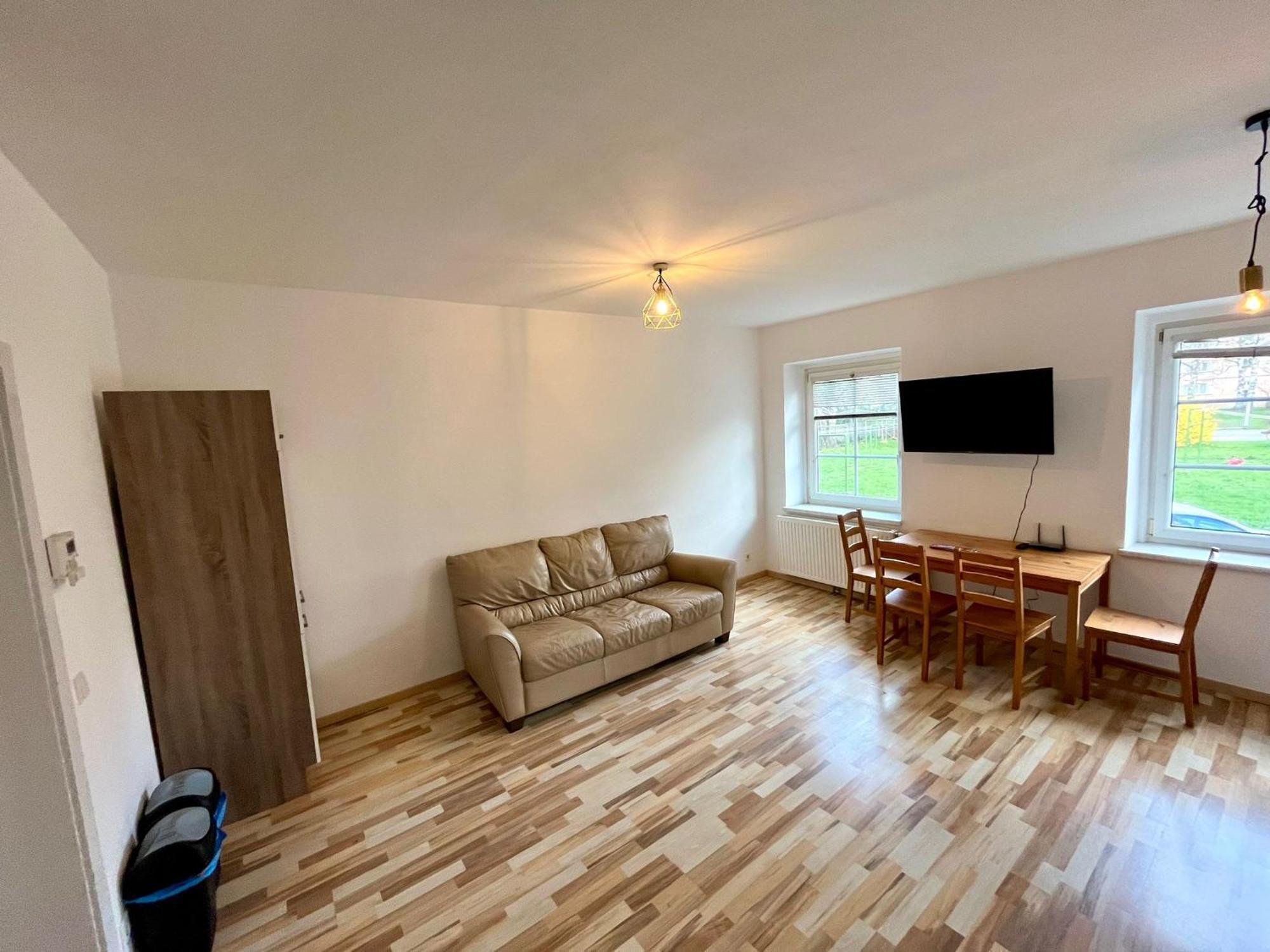 לאובן Monteurwohnung Leoben, Zentral מראה חיצוני תמונה